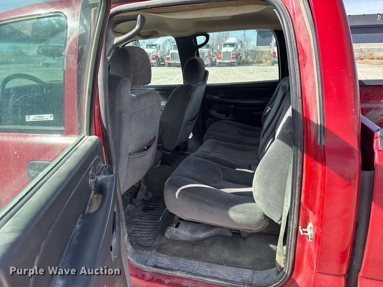 image for item NN9605 2007 GMC Sierra 1500 Crew Cab pickup truck