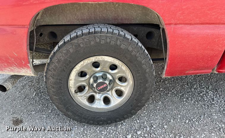 image for item NN9605 2007 GMC Sierra 1500 Crew Cab pickup truck