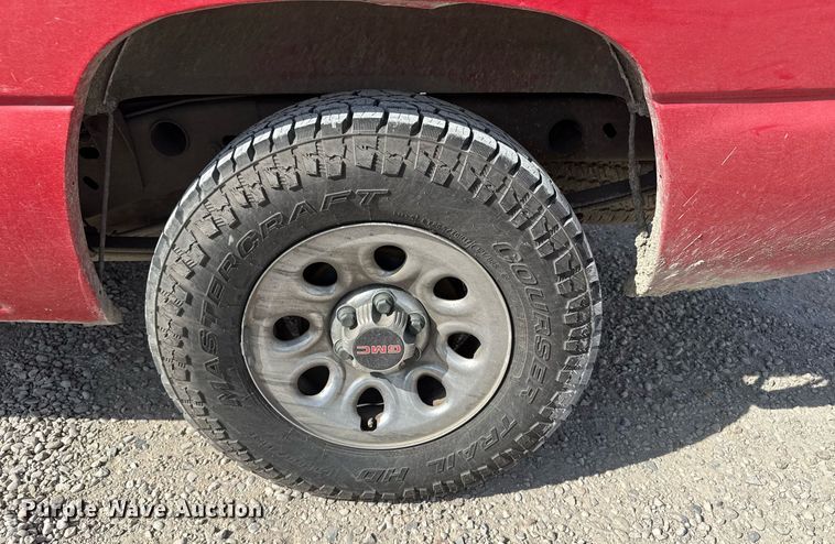 image for item NN9605 2007 GMC Sierra 1500 Crew Cab pickup truck