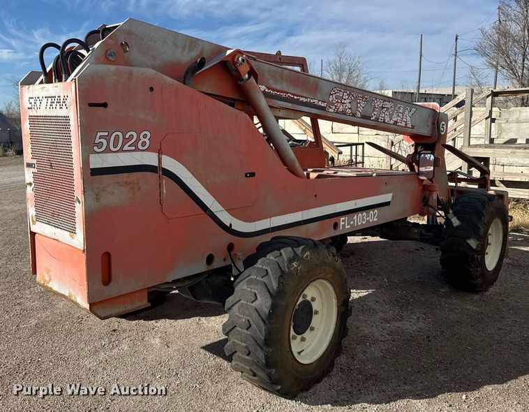 image for item NN9606 2002 Skytrak 5028 telehandler