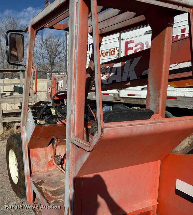 image for item NN9606 2002 Skytrak 5028 telehandler