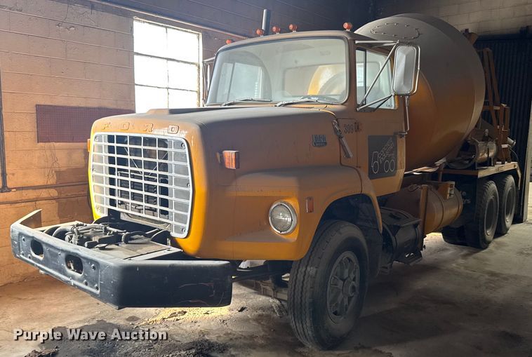 image for item NN9608 1980 Ford 8000 ready mix truck