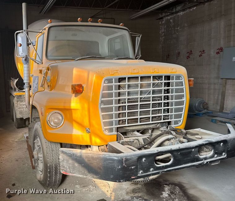 image for item NN9608 1980 Ford 8000 ready mix truck