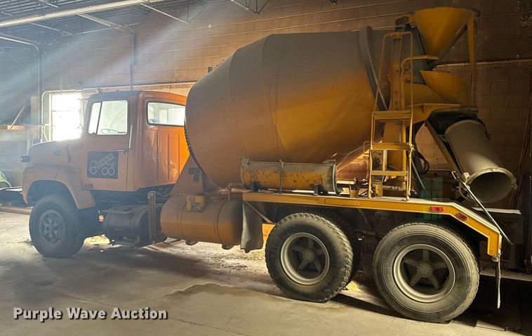 image for item NN9608 1980 Ford 8000 ready mix truck