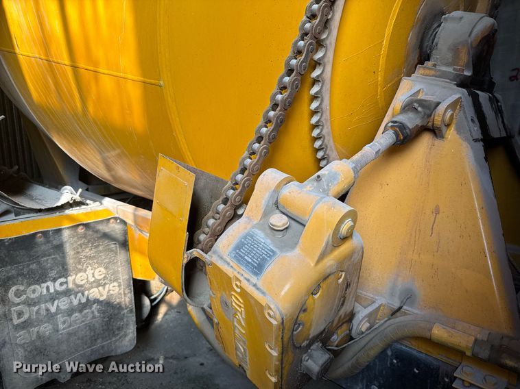 image for item NN9608 1980 Ford 8000 ready mix truck