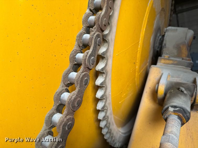 image for item NN9608 1980 Ford 8000 ready mix truck