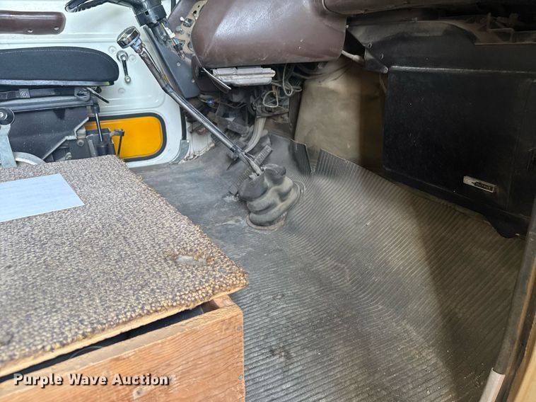 image for item NN9608 1980 Ford 8000 ready mix truck