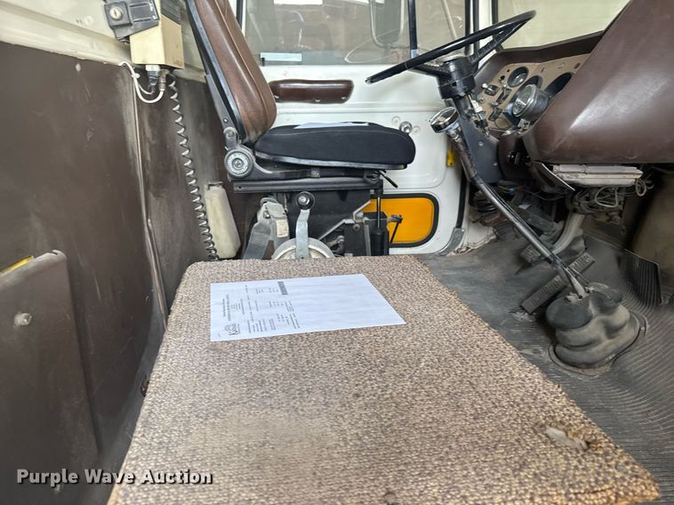 image for item NN9608 1980 Ford 8000 ready mix truck