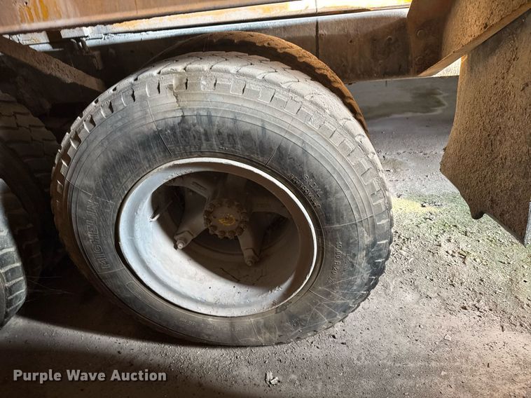 image for item NN9608 1980 Ford 8000 ready mix truck