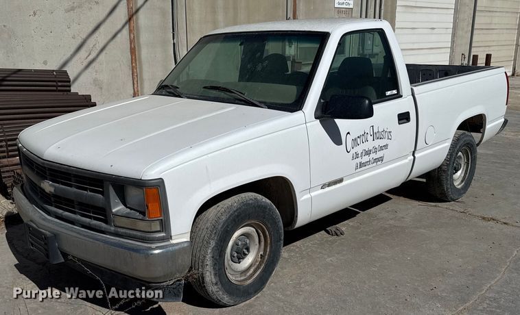 image for item NN9609 1997 Chevrolet C1500 pickup truck