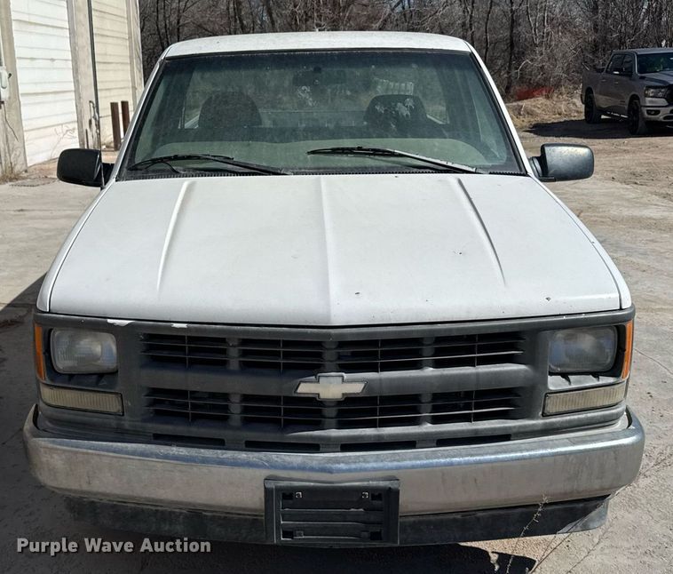 image for item NN9609 1997 Chevrolet C1500 pickup truck