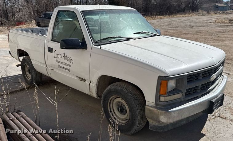 image for item NN9609 1997 Chevrolet C1500 pickup truck