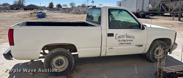 image for item NN9609 1997 Chevrolet C1500 pickup truck