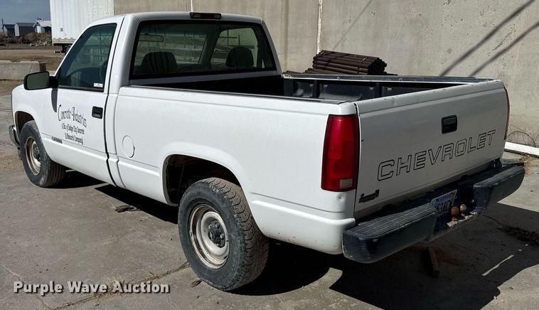 image for item NN9609 1997 Chevrolet C1500 pickup truck