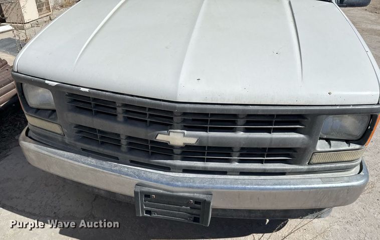 image for item NN9609 1997 Chevrolet C1500 pickup truck