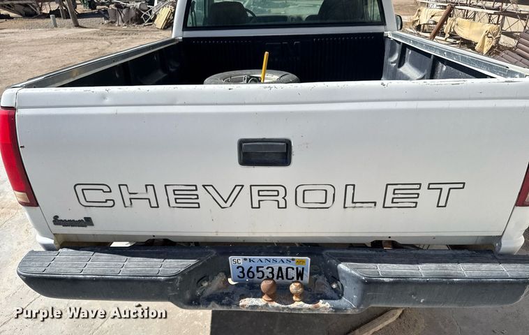 image for item NN9609 1997 Chevrolet C1500 pickup truck