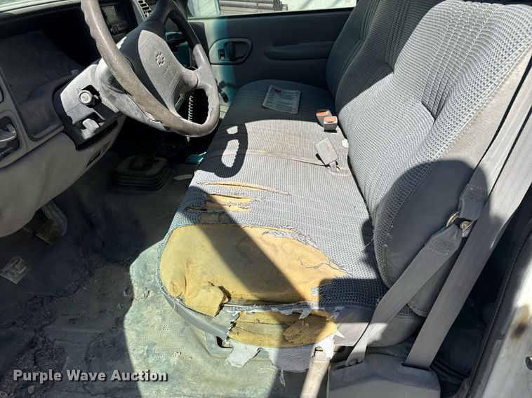 image for item NN9609 1997 Chevrolet C1500 pickup truck