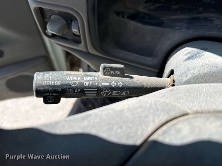 image for item NN9609 1997 Chevrolet C1500 pickup truck