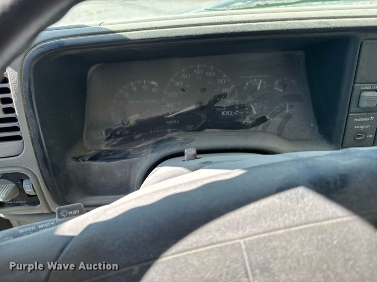 image for item NN9609 1997 Chevrolet C1500 pickup truck