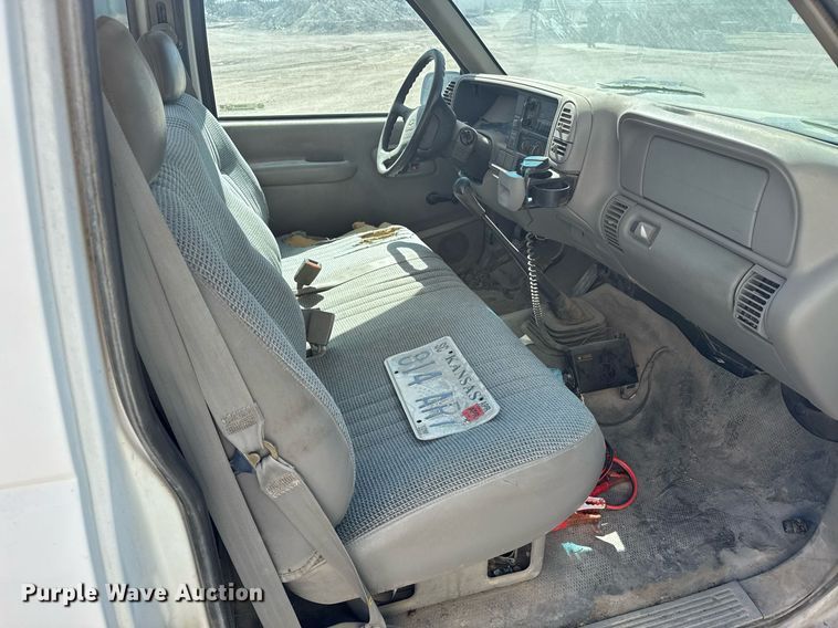 image for item NN9609 1997 Chevrolet C1500 pickup truck