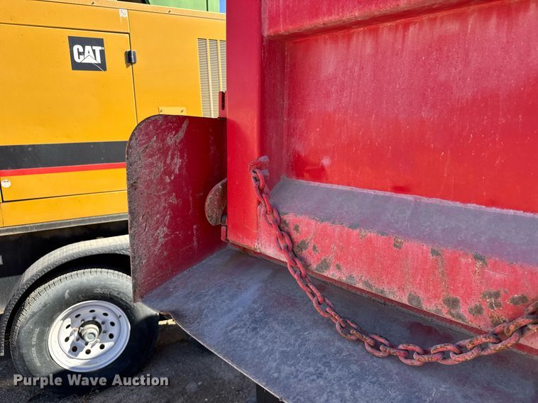 image for item NN9610 1990 White GMC dump truck