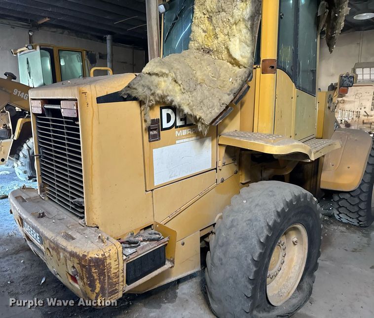 image for item NN9611 1997 John Deere 444H wheel loader