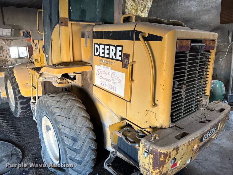 image for item NN9611 1997 John Deere 444H wheel loader