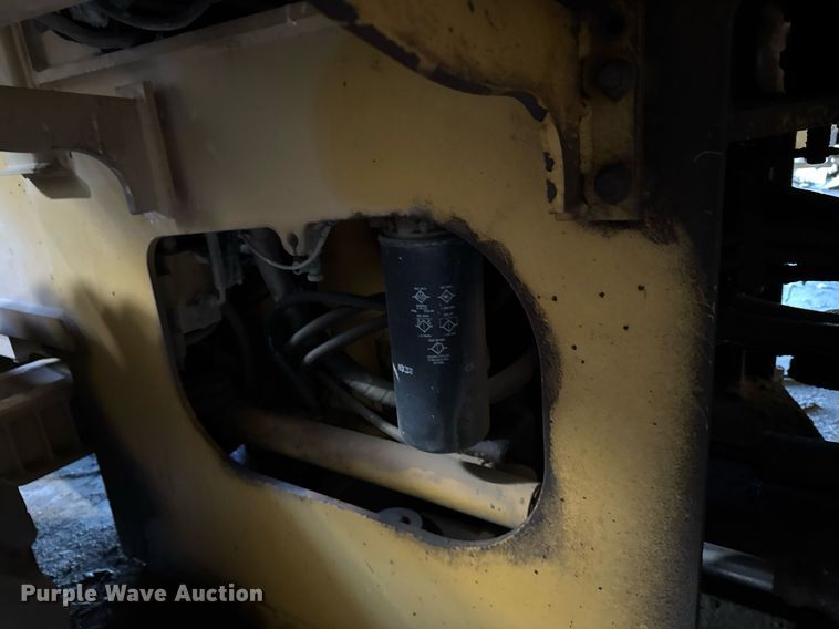 image for item NN9611 1997 John Deere 444H wheel loader