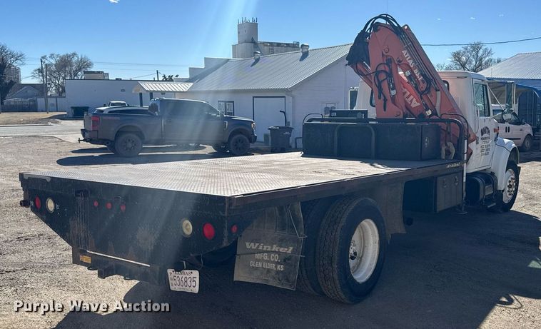 image for item NN9626 1999 International 4700 crane truck