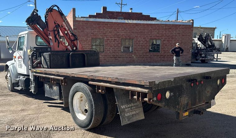 image for item NN9626 1999 International 4700 crane truck