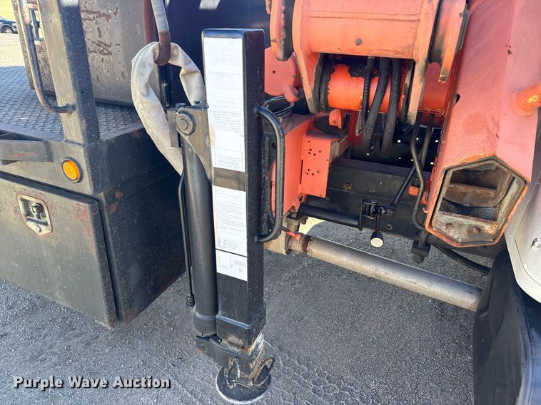 image for item NN9626 1999 International 4700 crane truck