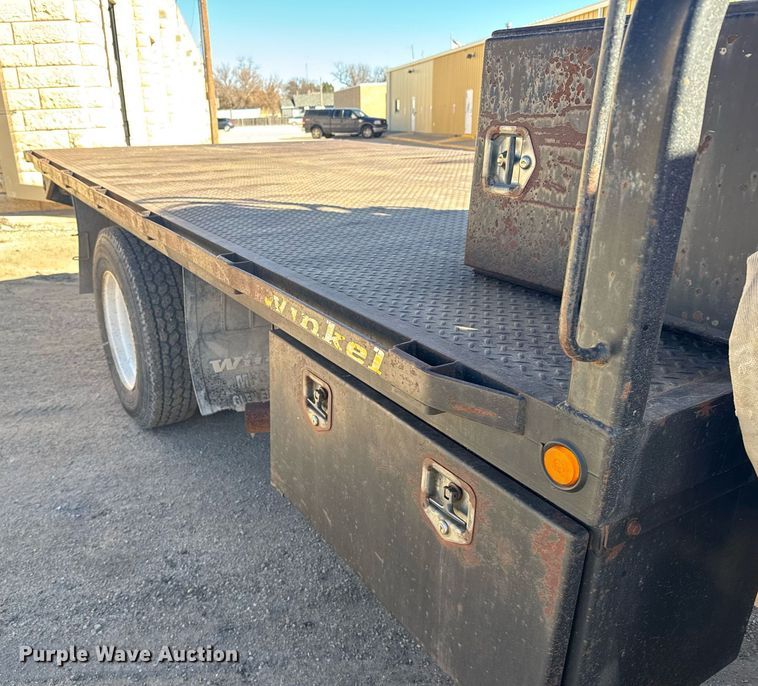 image for item NN9626 1999 International 4700 crane truck