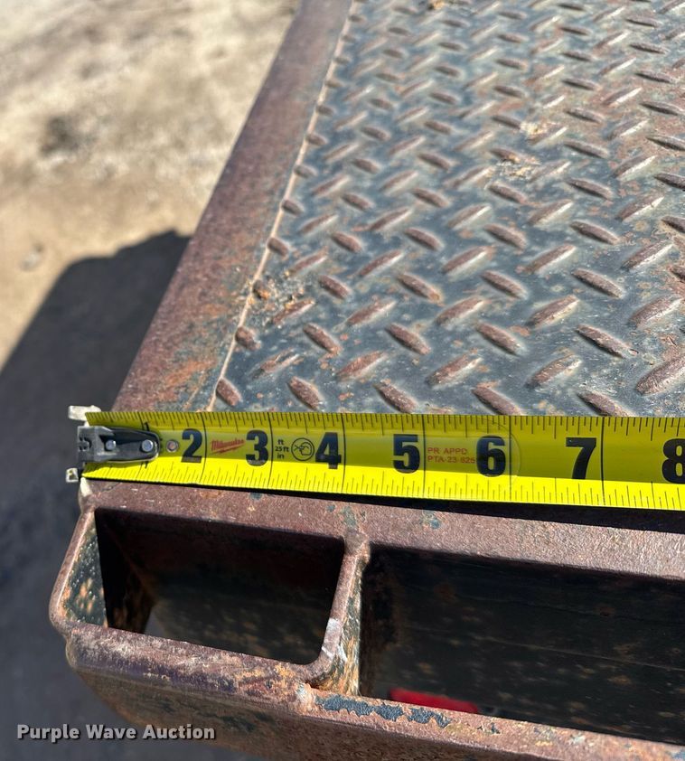 image for item NN9626 1999 International 4700 crane truck