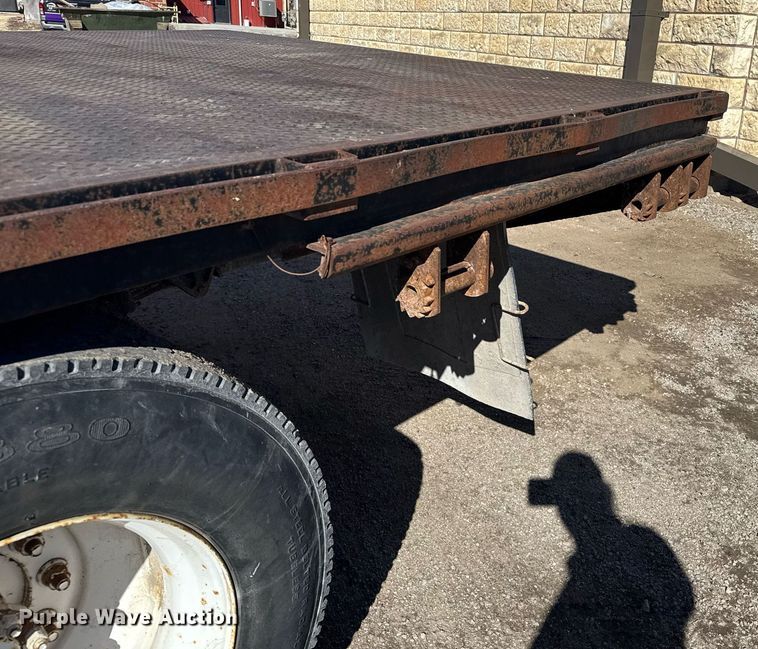 image for item NN9626 1999 International 4700 crane truck