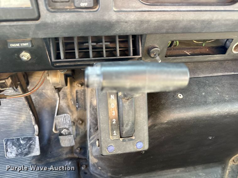 image for item NN9626 1999 International 4700 crane truck