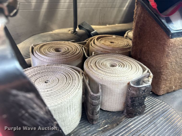 image for item NN9626 1999 International 4700 crane truck