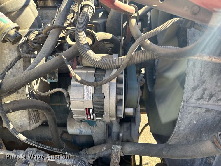 image for item NN9626 1999 International 4700 crane truck