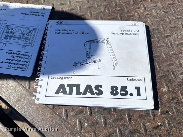 image for item NN9626 1999 International 4700 crane truck