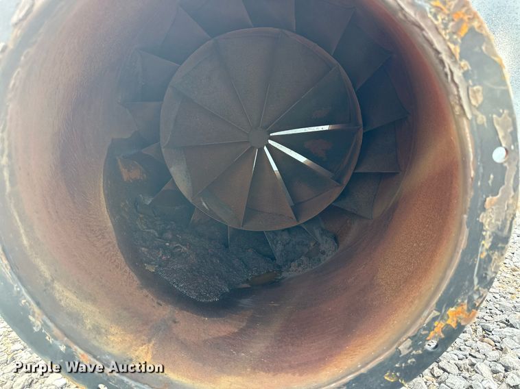 image for item NQ9070 Donaldson dust collector