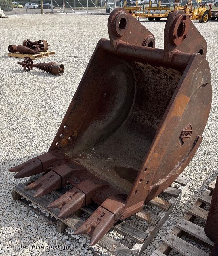 image for item OB9390 Hensley JD2-36XH-790D excavator bucket