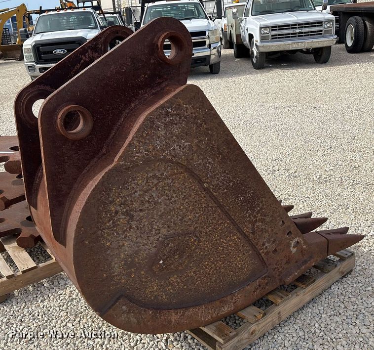image for item OB9390 Hensley JD2-36XH-790D excavator bucket