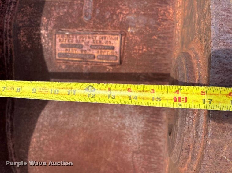 image for item OB9390 Hensley JD2-36XH-790D excavator bucket