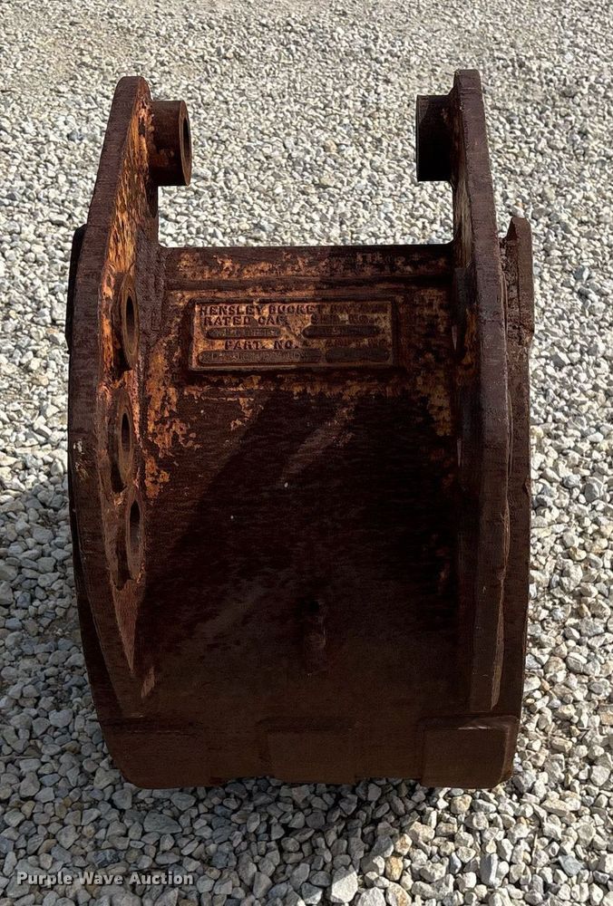 image for item OB9395 Hensley JD318MD4100 excavator bucket