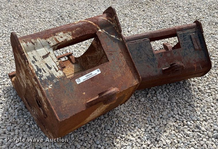 image for item OB9396 (2) excavator buckets