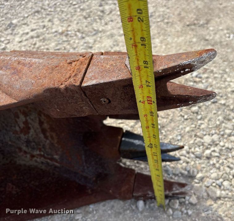 image for item OB9398 Hensley 16