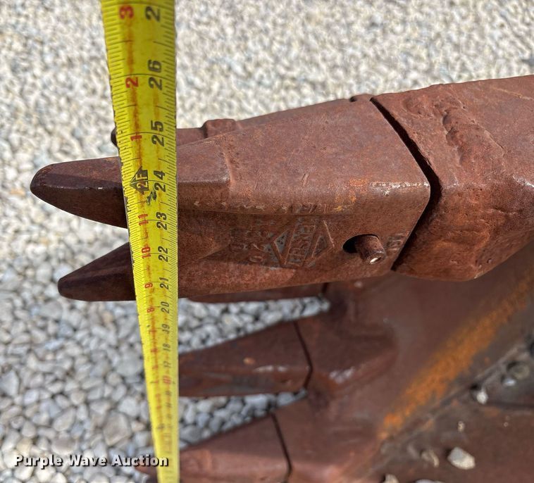 image for item OB9401 Hensley 24