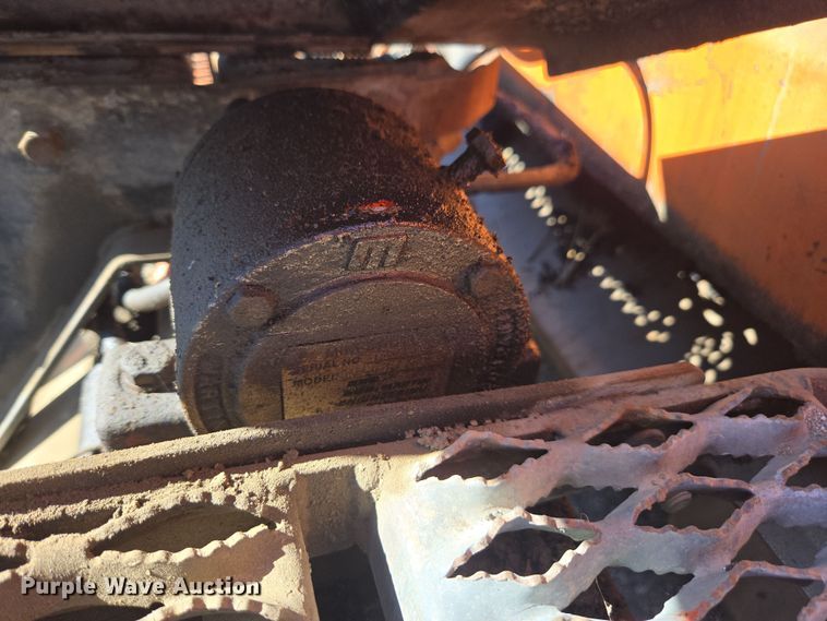 image for item YA0322 Gilcrest ProPaver 8-13RT paver