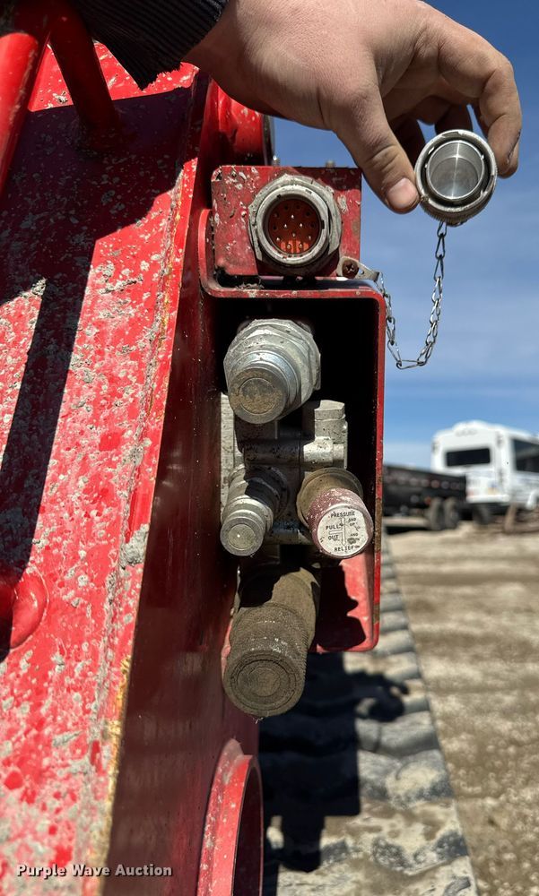 image for item YA0328 2022 Manitou 2150RT tracked skid steer loader