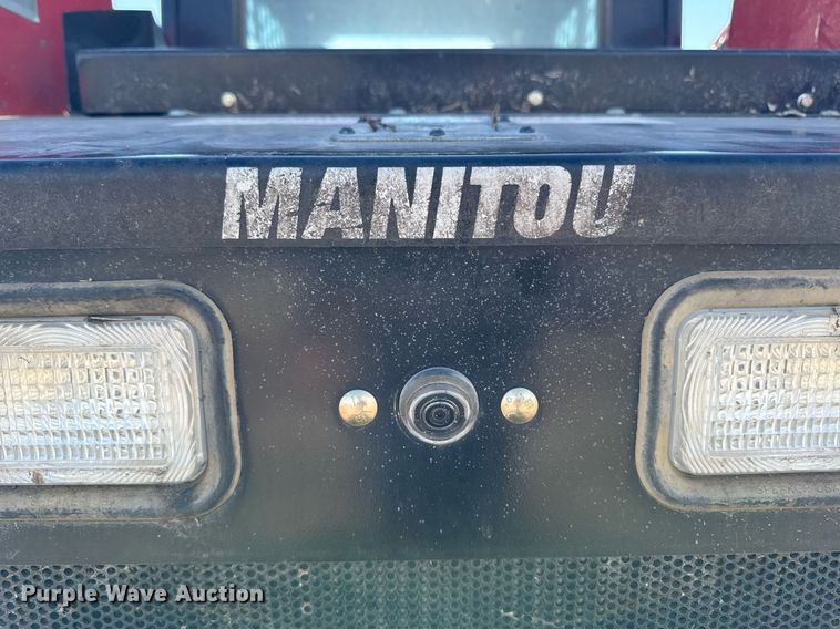 image for item YA0328 2022 Manitou 2150RT tracked skid steer loader