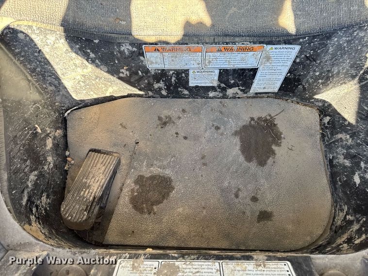 image for item YA0328 2022 Manitou 2150RT tracked skid steer loader